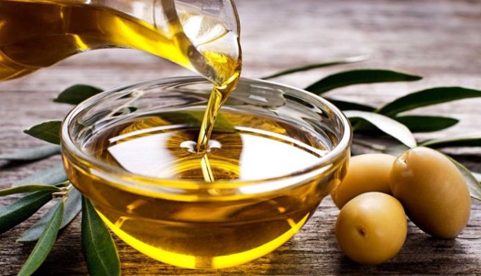 8 Amazing Health Benefits of Olive Oil