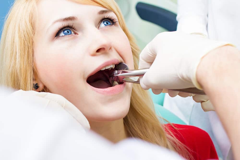 emergency extraction dentist