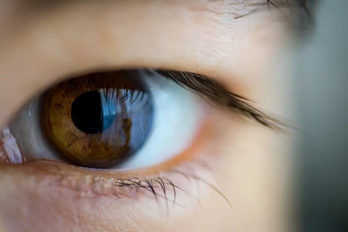 How to Look After Your Eyes: 4 Simple Tips